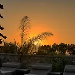 Вилла Penelope Beachfront