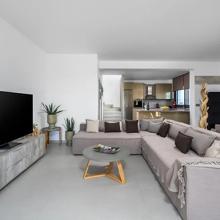 Penelope Beachfront *