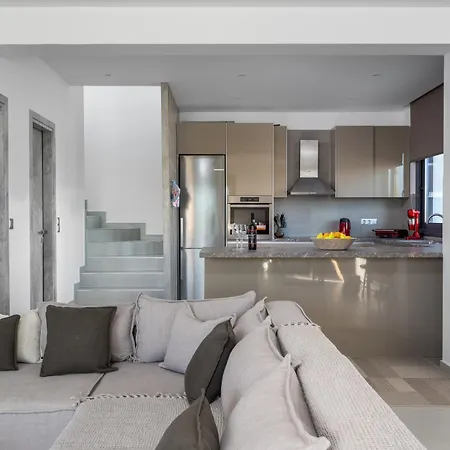 Penelope Beachfront Villa *