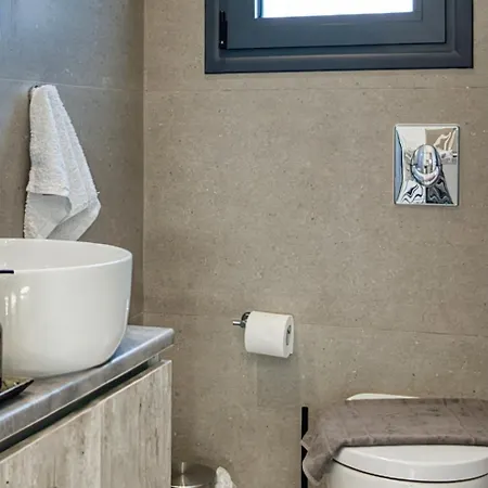 Villa Penelope Beachfront *