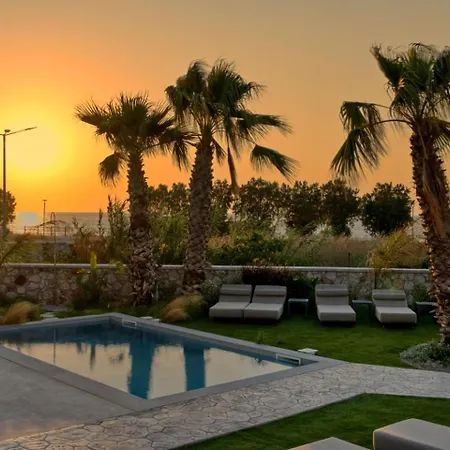 Penelope Beachfront Villa *