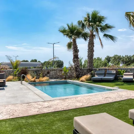 Penelope Beachfront *