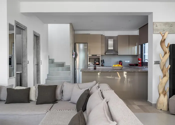 Penelope Beachfront וילה *