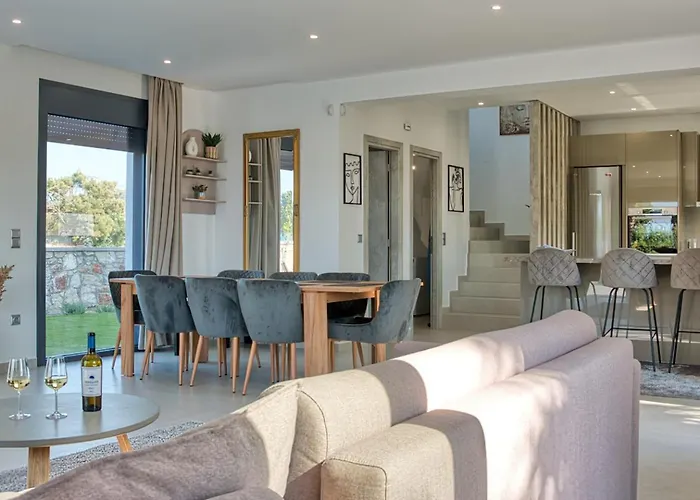 Penélope Beachfront