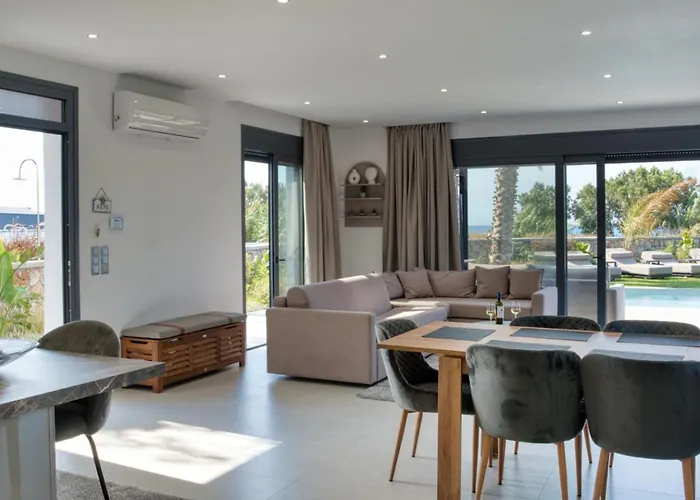 וילה Penelope Beachfront