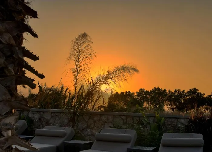 Villa Penélope Beachfront