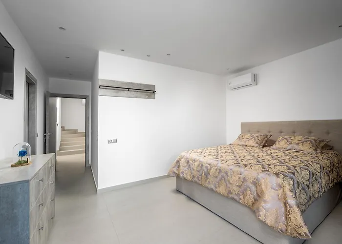 Penélope Beachfront *